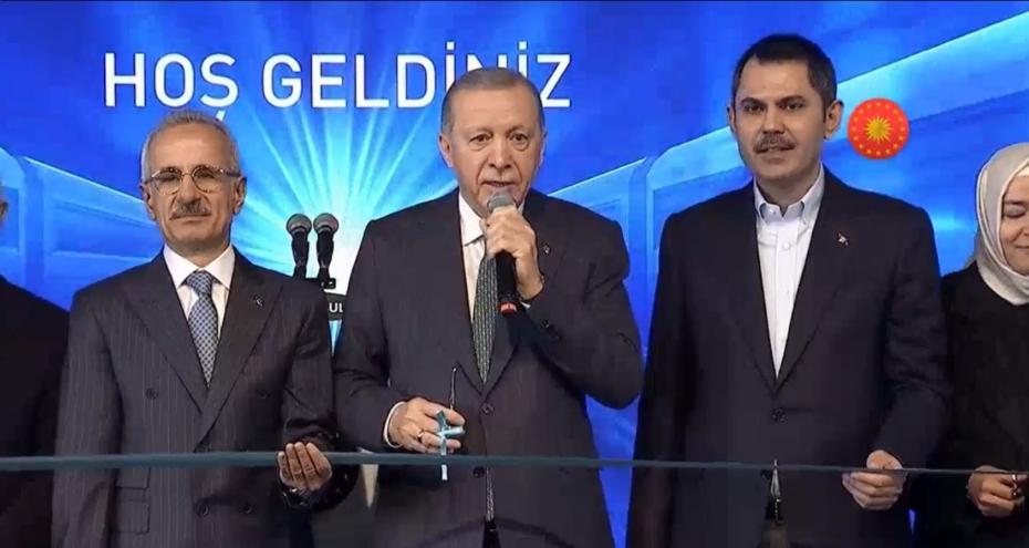 Erdoğan: Birilerinin dizleri titremeye, paçaları tutuşmaya başladı