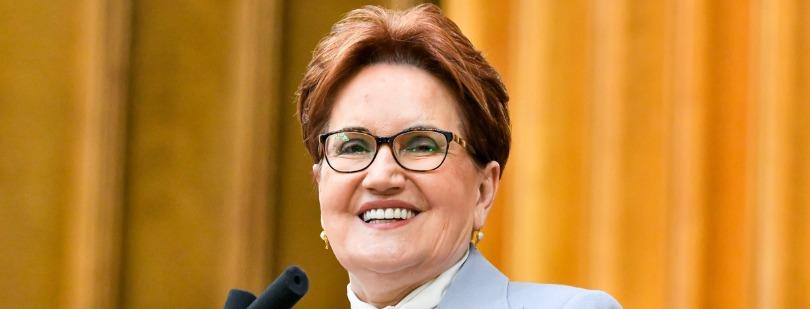 MERAL AKŞENER: BİZİ SANSÜRLEMEK İSTEYEN BEŞTEPE DEĞİL SARAÇHANE