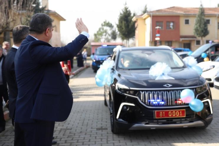 VALİLİK, POLİS VE JANDARMA ARAÇLARI SÜNNET ARABASI OLDU