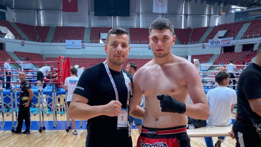 Kemer Belediyesi Kick Boks sporcularından büyük başarı