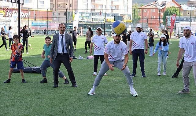 Yaz spor okulları çocukların tatiline renk kattı