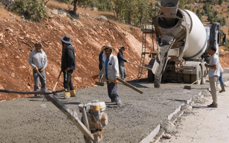 Bayraktar: Stratejik yol ağımız, yaklaşık 2 yılda 480 kilometreye ulaştı